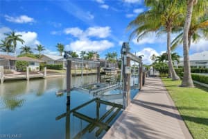1880 Sandpiper St, Naples, FL 34102, Sold 07/13/21