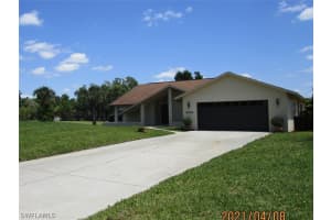 9652 Summer Pl, Naples, FL 34109, Sold 07/01/21