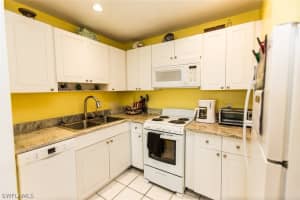2350 W First St APT 403, Fort Myers, FL 33901, Sold 08/13/21