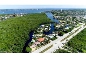 14360 McGregor Blvd, Fort Myers, FL 33919, Sold 10/15/21
