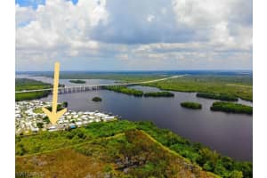 1215 1st St, Fort Myers, FL 33905, Sold 03/04/22