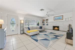 577 Val Mar Dr, Fort Myers, FL 33919, Sold 06/17/21