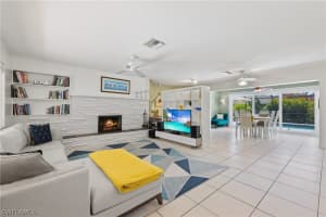 577 Val Mar Dr, Fort Myers, FL 33919, Sold 06/17/21