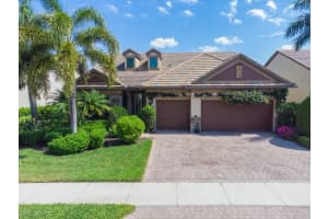 16226 Camden Lakes Cir, Naples, FL 34110, Sold 06/03/21