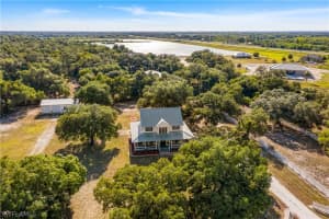 4044 Oak Haven Dr, LaBelle, FL 33935, Sold 07/09/21