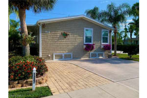 1327 Silver Lakes Blvd, Naples, FL 34114, Sold 08/31/21