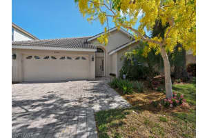 6760 Southern Oak Ct, Naples, FL 34109, Sold 08/12/21