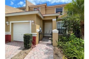 7549 Bristol Cir, Naples, FL 34120, Sold 07/21/21
