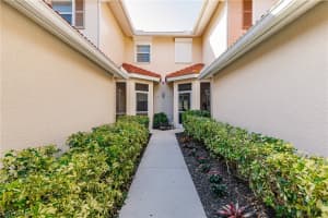 430 Robin Hood Cir, Naples, FL 34104, Sold 07/09/21