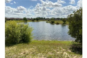 382 Shadow Lakes Dr, Lehigh Acres, FL 33974, Sold 07/30/21