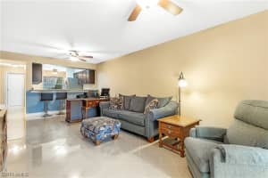 209 Robin Hood Cir, Naples, FL 34104, Sold 08/17/21