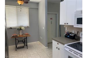 432 Valerie Way, Naples, FL 34104, Sold 08/13/21
