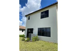 8862 Madrid Cir, Naples, FL 34104, Sold 08/10/21