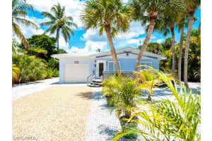 1376 Jamaica Dr, Sanibel, FL 33957, Sold 07/16/21