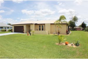 1521 Canal St, Lehigh Acres, FL 33936, Sold 08/09/21