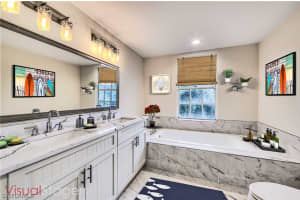 547 N Yachtsman Dr, Sanibel, FL 33957, Sold 11/08/21