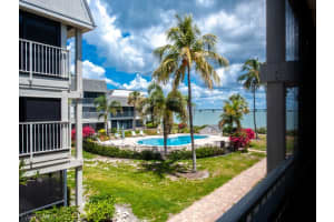 760 Sextant Dr UNIT 323, Sanibel, FL 33957, Sold 09/16/21