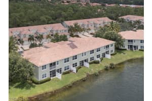 1410 Mariposa Cir, Naples, FL 34105, Sold 08/26/21