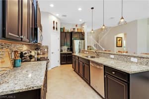 7758 Bucks Run Dr, Naples, FL 34120, Sold 08/10/21