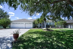 654 Grand Rapids Blvd, Naples, FL 34120, Sold 07/30/21