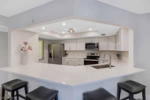 586 Beachwalk Cir, Naples, FL 34108, Sold 07/30/21