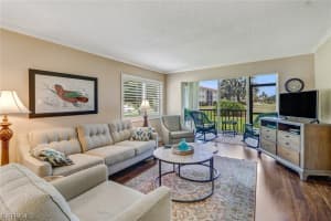 37 High Point Cir S, Naples, FL 34103, Sold 11/02/21