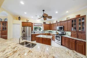412 Chartwell Pl, Naples, FL 34110, Sold 10/27/21