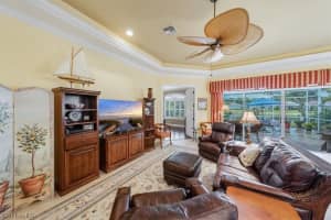 412 Chartwell Pl, Naples, FL 34110, Sold 10/27/21
