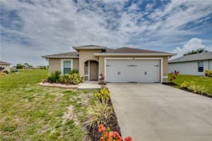263 Richmond Ave S, Lehigh Acres, FL 33936, Sold 08/04/21