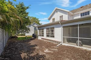 3201 Carriage Cir, Naples, FL 34105, Sold 08/24/21