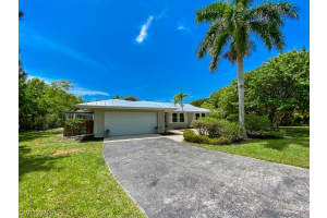 9431 Moonlight Dr, Sanibel, FL 33957, Sold 08/06/21