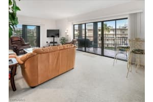 961 Collier Ct, Marco Island, FL 34145, Sold 08/16/21