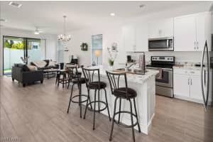 8829 Madrid Cir, Naples, FL 34104, Sold 11/05/21