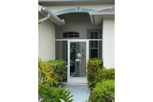 598 Crossfield Cir, Naples, FL 34104, Sold 08/17/21