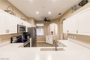 7507 Bristol Cir, Naples, FL 34120, Sold 08/06/21