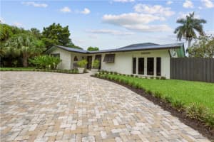 10230 McGregor Blvd, Fort Myers, FL 33919, Sold 04/04/22