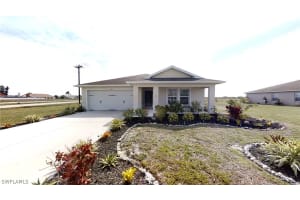 261 Richmond Ave S, Lehigh Acres, FL 33936, Sold 08/20/21