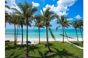 4444 Gordon Dr, Naples, FL 34102, Sold 11/30/21