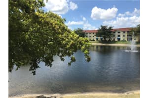 8224 Key Royal Cir, Naples, FL 34119, Sold 07/16/21