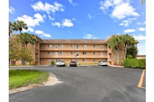 5635 Rattlesnake Hammock Rd #205d, Naples, FL 34113, Sold 08/12/21