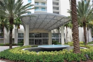 3000 Oasis Grand Blvd, Fort Myers, FL 33916, Sold 10/01/21