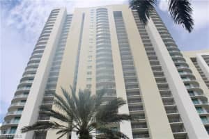 3000 Oasis Grand Blvd, Fort Myers, FL 33916, Sold 10/01/21