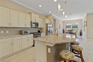 1995 Mustique St, Naples, FL 34120, Sold 08/26/21
