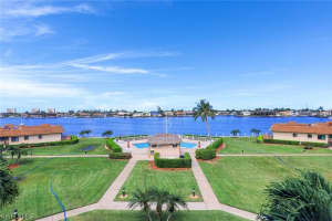 730 W Elkcam Cir, Marco Island, FL 34145, Sold 11/10/21