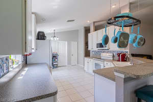 9783 Gladiolus Bulb Loop, Fort Myers, FL 33908, Sold 10/20/21