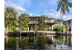 1283 Belaire Ct, Naples, FL 34110, Sold 09/08/21