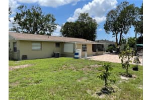 1506 Medford Pl, Lehigh Acres, FL 33936, Sold 09/20/21