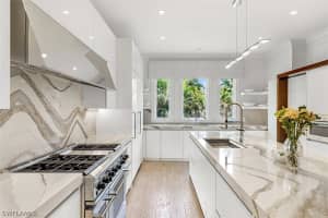 545 Lighthouse Way, Sanibel, FL 33957, Sold 08/19/21