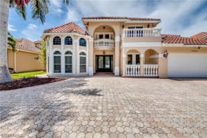 2002 Four Mile Cove Pkwy, Cape Coral, FL 33990, Sold 10/12/21