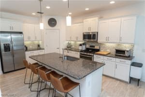 7784 Cypress Walk Dr, Fort Myers, FL 33966, Sold 10/22/21